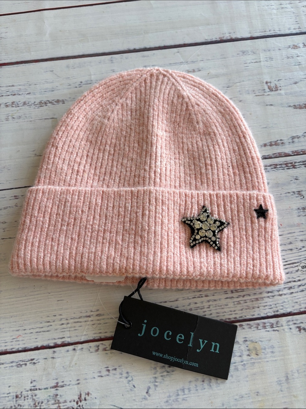 NWT Jocelyn
Star Beanie